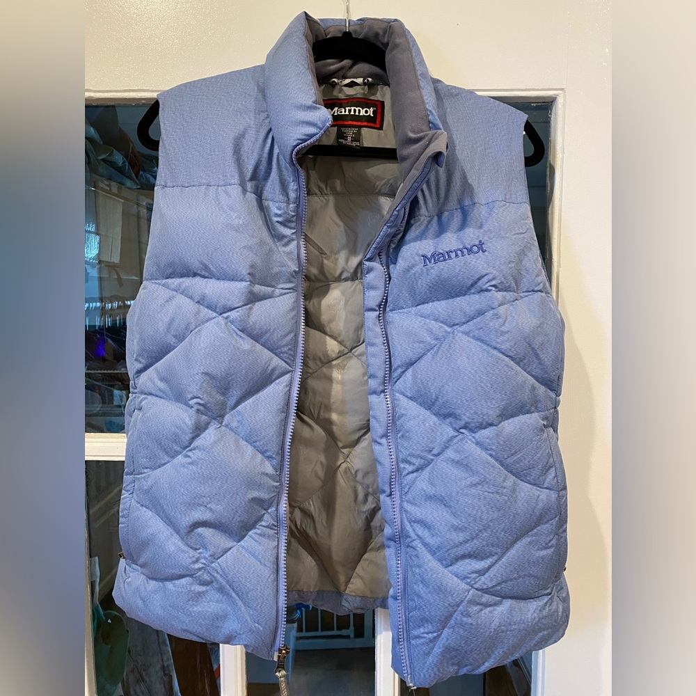 Marmot women’s puffy vest